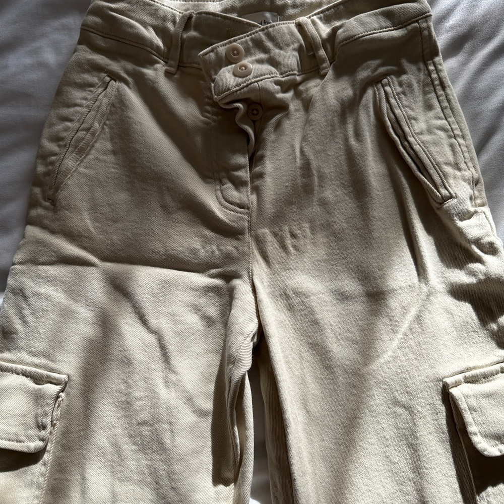 Cream Wilfred cargo pants size 2 - Picture 2 of 3
